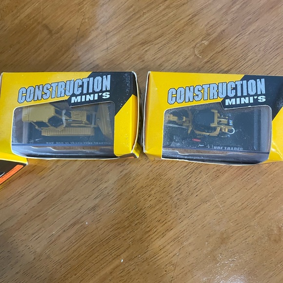 Set of 4 Norscot Scale Models Die-Cast Caterpillar - Picture 8 of 8